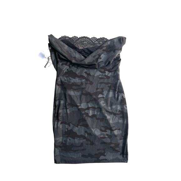 JUMP APPAREL, SIZE M, BLACK CAMO BODYCON DRESS - Picture 2 of 3